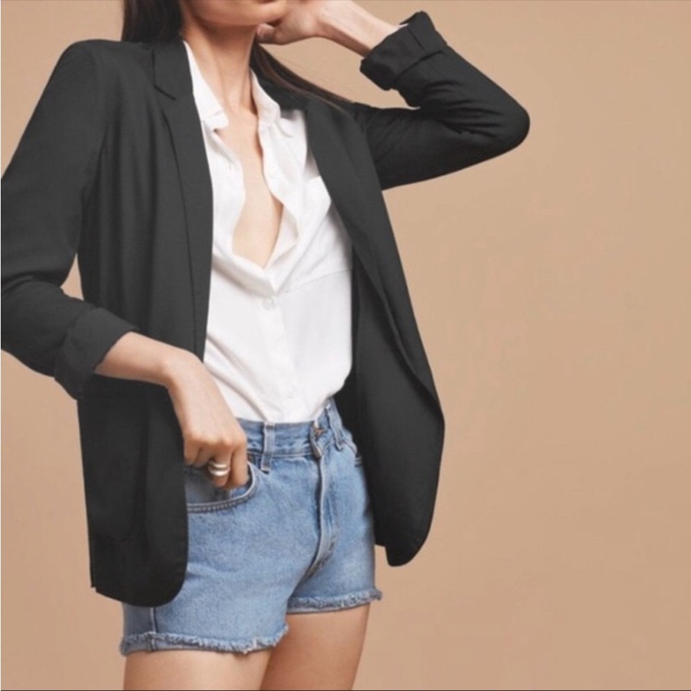 Aritzia 🐝 3 for $35 Talula Grey Kent Blazer size 2